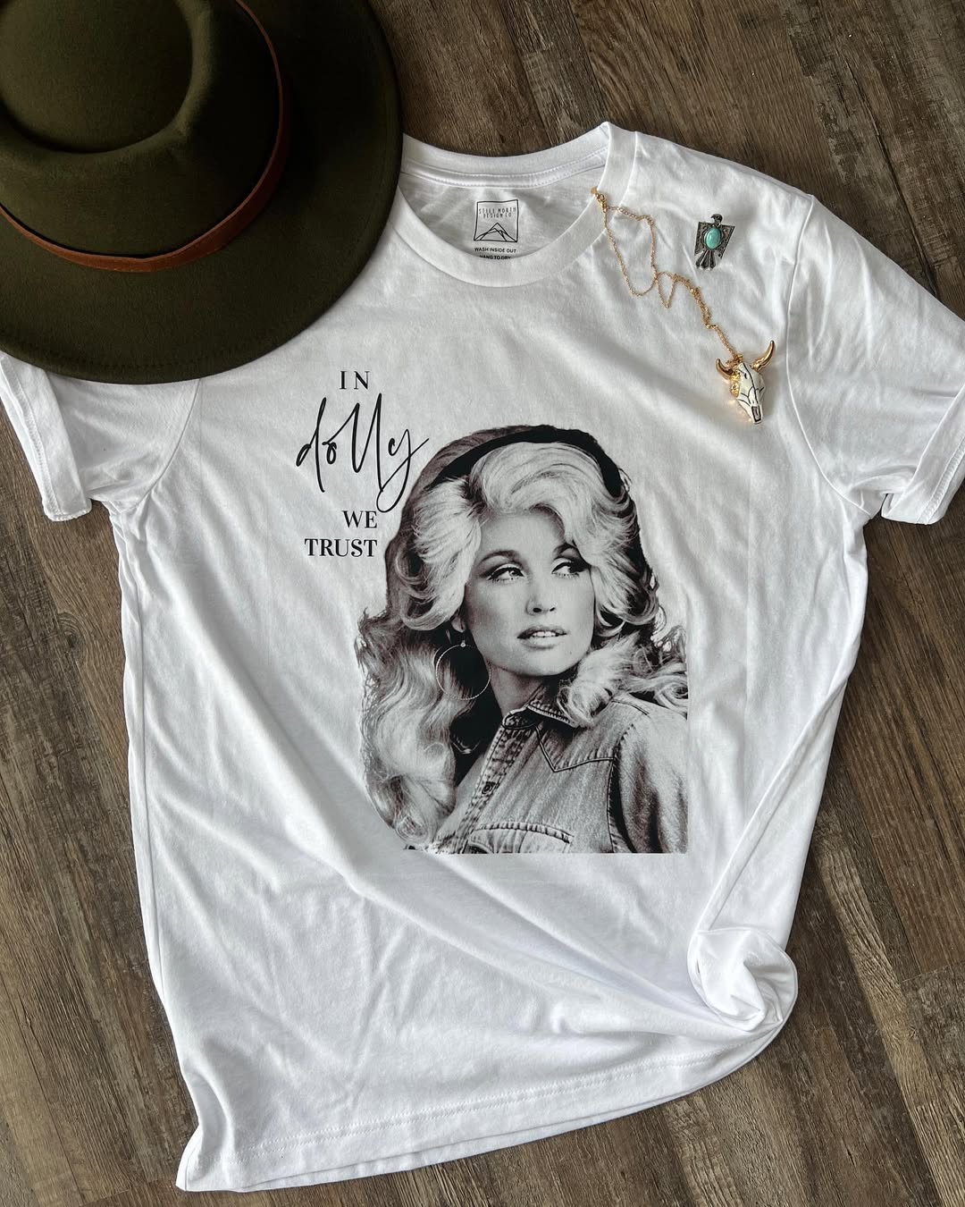 In Dolly We Trust Tee - Dolly Parton Tee