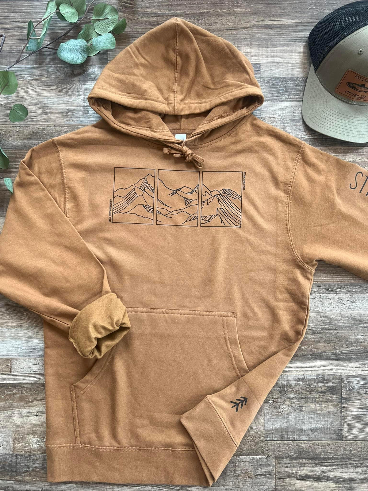 MOUNTAIN FRAME OF MIND HOODIE